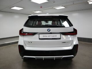 2025 BMW X1 Long 25Li sDrive III (U11/U12), белый, 5350000 рублей, вид 4