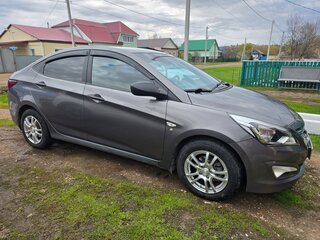 2014 Hyundai Solaris I, серый, 900000 рублей, вид 3