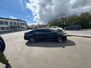 2013 Toyota Camry VII (XV50), чёрный, 1700000 рублей, вид 5