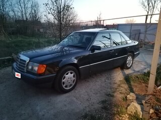 1991 Mercedes-Benz W124 260, чёрный, 660000 рублей, вид 1
