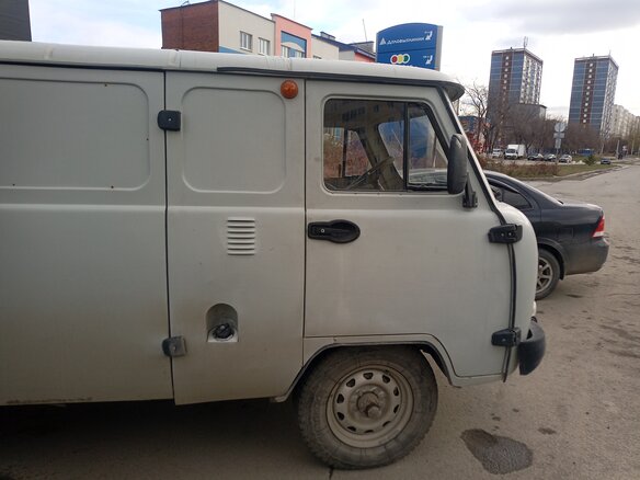 2008 УАЗ 3741, серый, 300000 рублей - вид 1