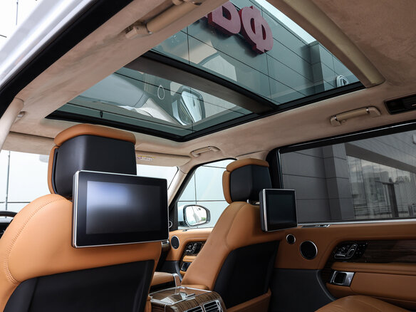 2018 Land Rover Range Rover Long IV Рестайлинг, белый, 6898000 рублей - вид 24