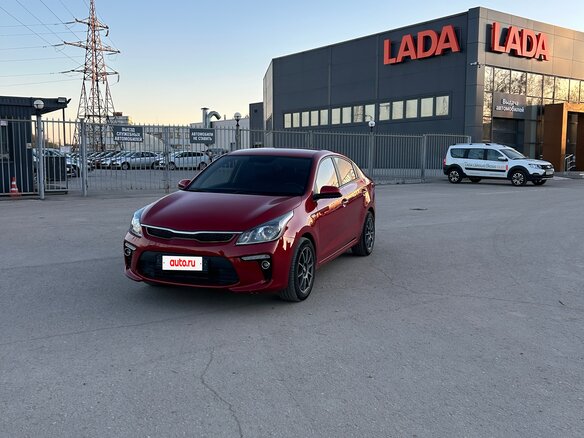 2020 Kia Rio IV, красный, 1190000 рублей - вид 1