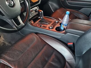 2014 Volkswagen Touareg II, серый, 2200000 рублей, вид 4