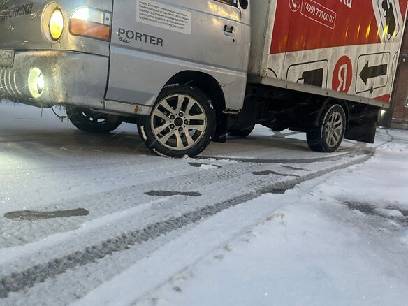 2011 Hyundai Porter, серебристый, 590000 рублей - вид 1
