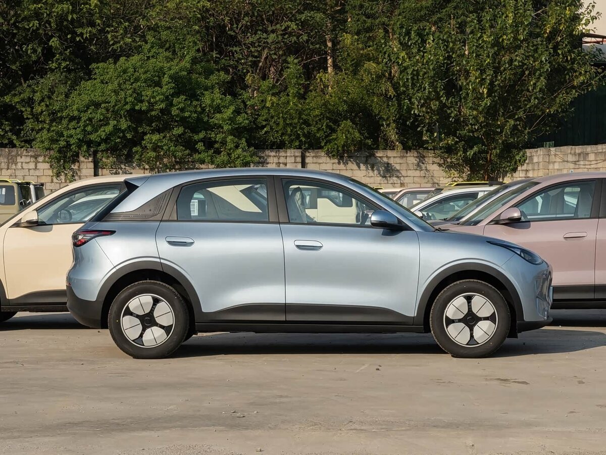 Бестселлер Geely EX2 готовится к выходу на российский рынок