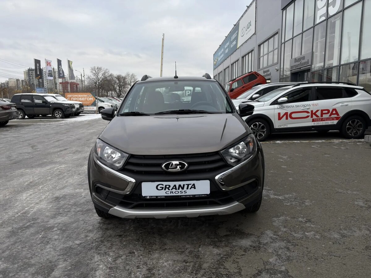 Открыть фотографии: Lada (ВАЗ) Granta I Рестайлинг