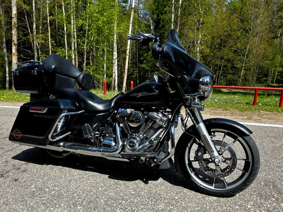 2020 Harley-Davidson Street Glide, чёрный, 1450000 рублей - вид 25