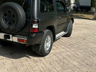 1998 Mitsubishi Pajero II Рестайлинг, чёрный, 638000 рублей, вид 2