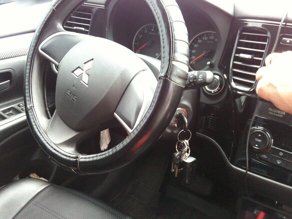 2014 Mitsubishi Outlander III, чёрный - вид 10