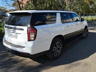 2022 Chevrolet Suburban XII, белый, 10700000 рублей, вид 3