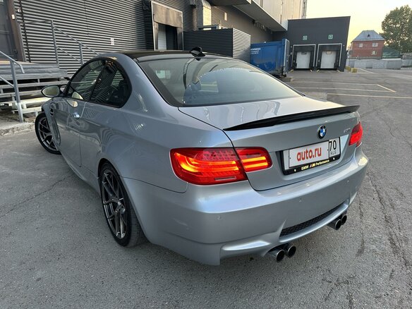 2008 BMW M3 IV (E90), серебристый, 3950000 рублей - вид 9