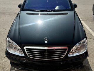 2005 Mercedes-Benz S-Класс 500 IV (W220) Рестайлинг, чёрный, 2000000 рублей, вид 3