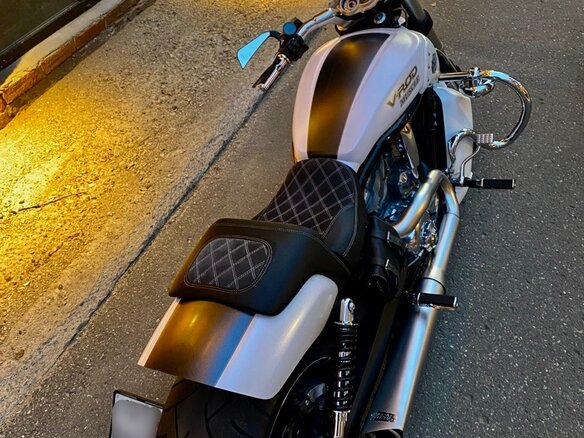2013 Harley-Davidson V-Rod Muscle, белый, 5100000 рублей - вид 15