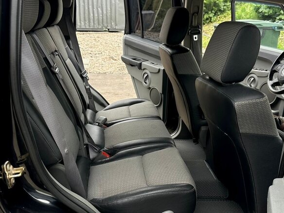 2007 Jeep Commander, чёрный, 1200000 рублей - вид 12