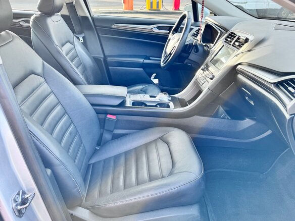 2018 Ford Fusion (North America) II Рестайлинг, серебристый, 1570000 рублей - вид 10
