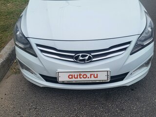 2014 Hyundai Solaris I Рестайлинг, белый, 1300000 рублей, вид 2