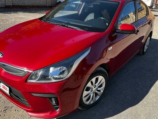 2018 Kia Rio IV, красный, 1330000 рублей, вид 5