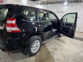 2014 Toyota Land Cruiser Prado 150 Series Рестайлинг 1, чёрный, 3700000 рублей, вид 2
