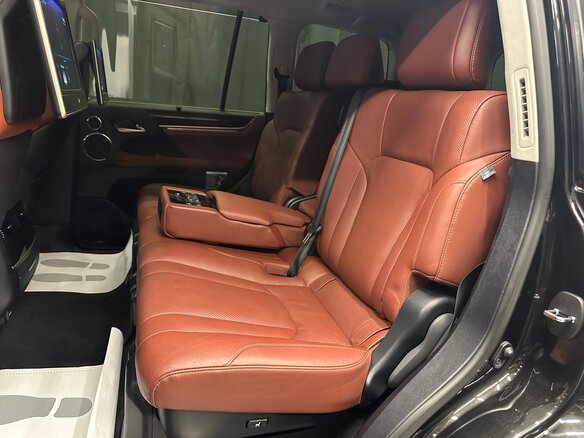 2019 Lexus LX 570 III Рестайлинг 2, чёрный - вид 34