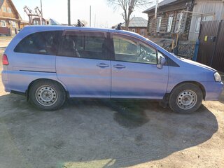 2000 Nissan Liberty, синий, 420000 рублей, вид 2