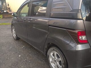 2013 Honda Freed Spike I Рестайлинг, серый, 1500000 рублей, вид 2