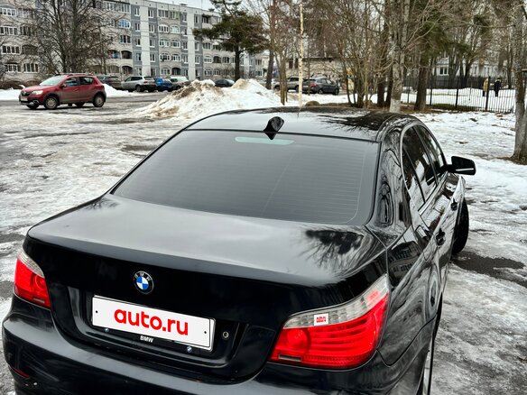2009 BMW 5 серии 520i V (E60/E61) Рестайлинг, чёрный, 1250000 рублей - вид 8