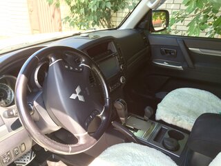 2011 Mitsubishi Pajero IV Рестайлинг 1, белый, 2000000 рублей, вид 4