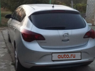2012 Opel Astra J Рестайлинг, серебристый, 1000000 рублей, вид 4
