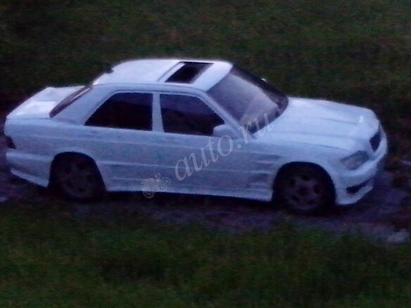 1991 Mercedes-Benz 190 (W201), белый - вид 1