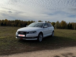 2011 Audi A3 II (8P) Рестайлинг 2, белый, 550000 рублей, вид 1