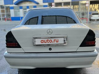 1999 Mercedes-Benz C-Класс 230 I (W202) Рестайлинг, белый, 549000 рублей, вид 4