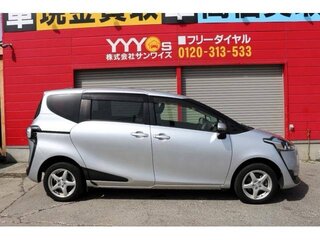 2017 Toyota Sienta II, серебристый, 1290000 рублей, вид 3