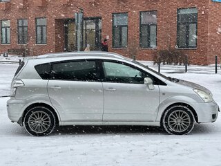2006 Toyota Corolla Verso I Рестайлинг, серебристый, 700000 рублей, вид 4
