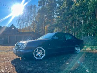 1998 Mercedes-Benz E-Класс 240 II (W210, S210), фиолетовый, 699000 рублей, вид 5