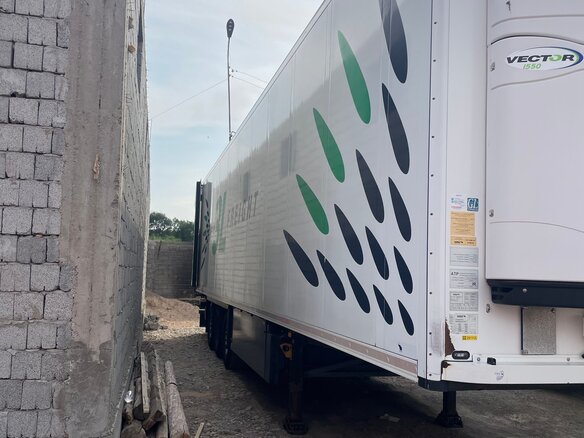 2014 Schmitz Cargobull SKO, белый, 2700000 рублей - вид 2