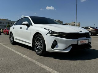 2021 Kia K5 III, белый, 2650000 рублей, вид 2