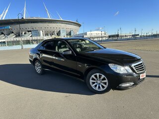 2010 Mercedes-Benz E-Класс 220 5G-Tronic IV (W212, S212, C207), чёрный, 1395000 рублей, вид 1