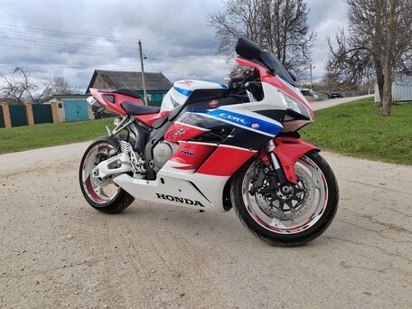 2004 Honda CBR 954RR Fireblade, красный, 500000 рублей, вид 3