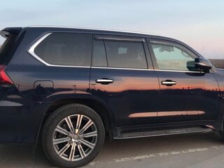 2016 Lexus LX 570 III Рестайлинг 2, синий, 9000000 рублей, вид 2