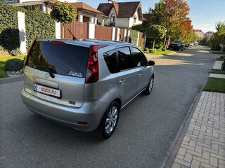 2009 Nissan Note I Рестайлинг, серебристый, 700000 рублей, вид 4