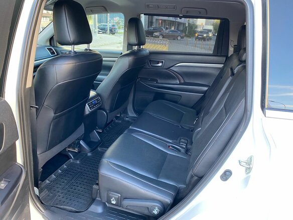 2019 Toyota Highlander III (XU50) Рестайлинг, белый - вид 16