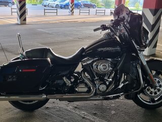 2013 Harley-Davidson Street Glide, чёрный, 1200000 рублей, вид 4