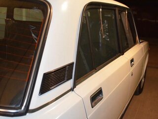 1998 Lada (ВАЗ) 2105, белый, 2200000 рублей, вид 3