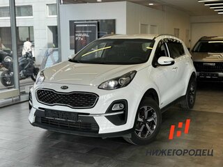 2020 Kia Sportage IV Рестайлинг, белый, 2064000 рублей, вид 1