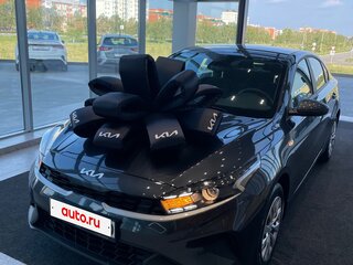 2025 Kia Cerato IV Рестайлинг, серебристый, 3100000 рублей, вид 1