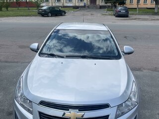 2013 Chevrolet Cruze I Рестайлинг, серебристый, 840000 рублей, вид 1