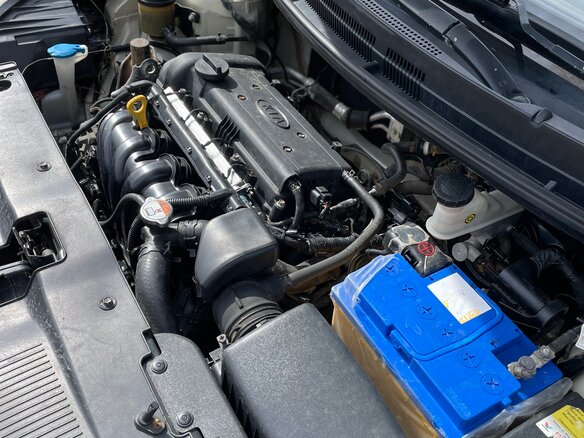 2013 Kia Rio 5-speed III, бежевый, 550000 рублей - вид 14