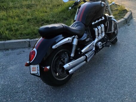 2006 Triumph Rocket 3, чёрный, 850000 рублей, вид 3
