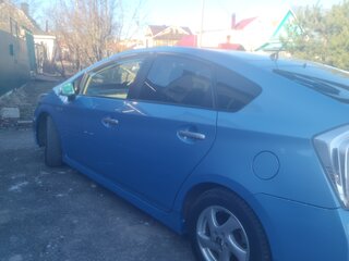 2012 Toyota Prius PHV ZVW35 III Рестайлинг (XW30), голубой, 1400000 рублей, вид 2